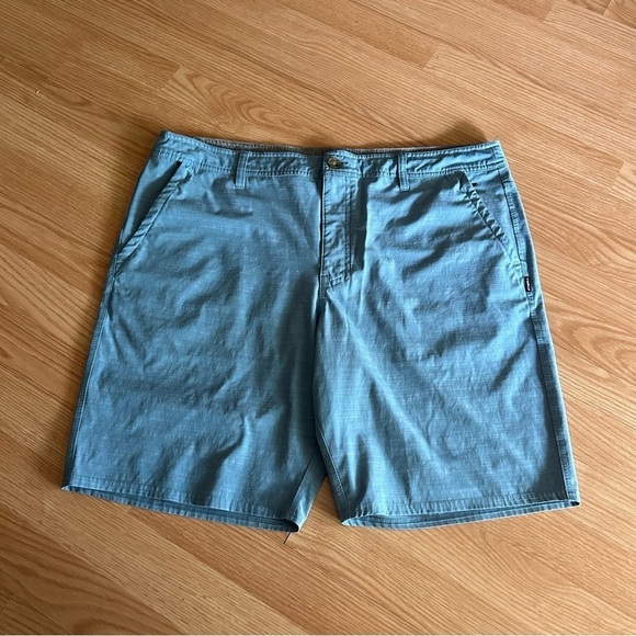 O’Neill Light Blue Hyperdry Hyprid Shorts Men’s 38 - Picture 1 of 10